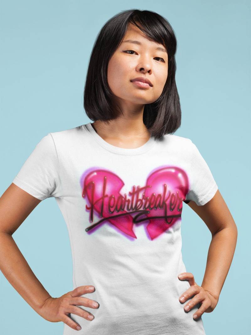 Airbrushed T-Shirt Herzensbrecher Sie Wählen Farbe Einen Namen von FreshAirShirts