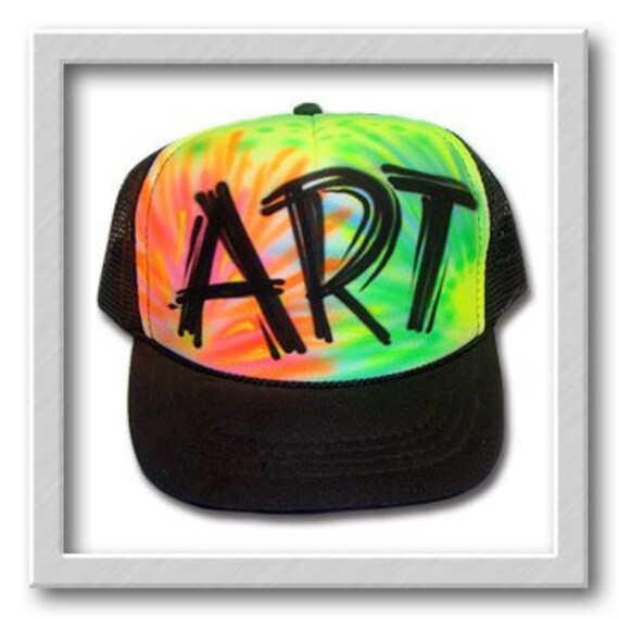 Airbrushed Trucker Hut Black Light Deinen Text von FreshAirShirts