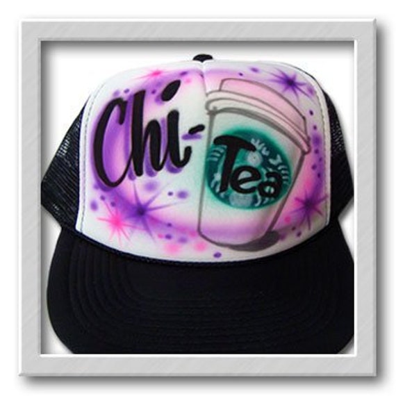 Airbrushed Trucker Hut Chi Tea Zwei Worte von FreshAirShirts