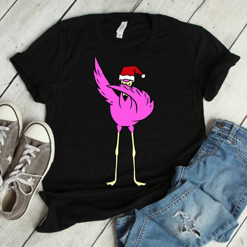Betupfen Flamingo Weihnachten Shirt | Flamingo, Shirt, Weihnachtsgeschenk, Weihnachten, T-Shirt, Hemd von FreshDressedTees