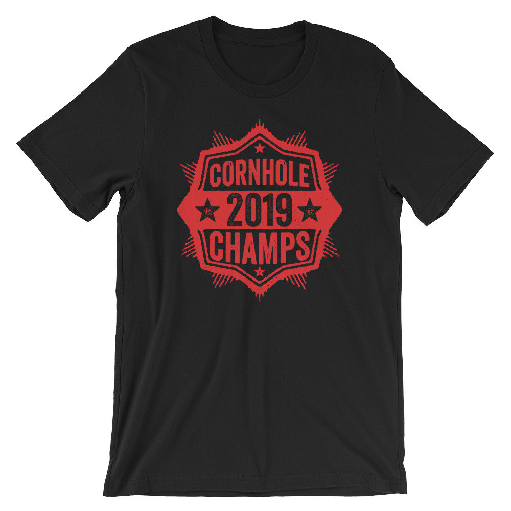 Cornhole Champion 2019 T-Shirt | Distressed Vintage Geschenk Kurzärmeliges Unisex-T-Shirt Champs Tshirt Spieler Shirt von FreshDressedTees