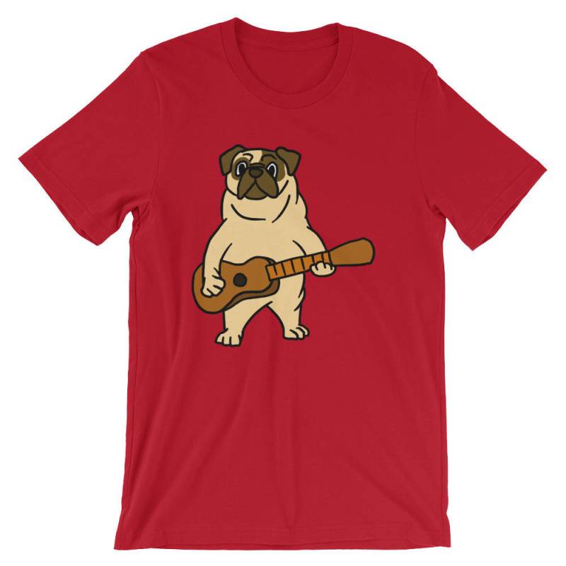 Mops Hund Spielen Gitarre Witzig Humor Unisex Shirt | Gitarrist Cartoon Tier Rock Musik Liebhaber Wortspiel Geschenk T-Shirt von FreshDressedTees