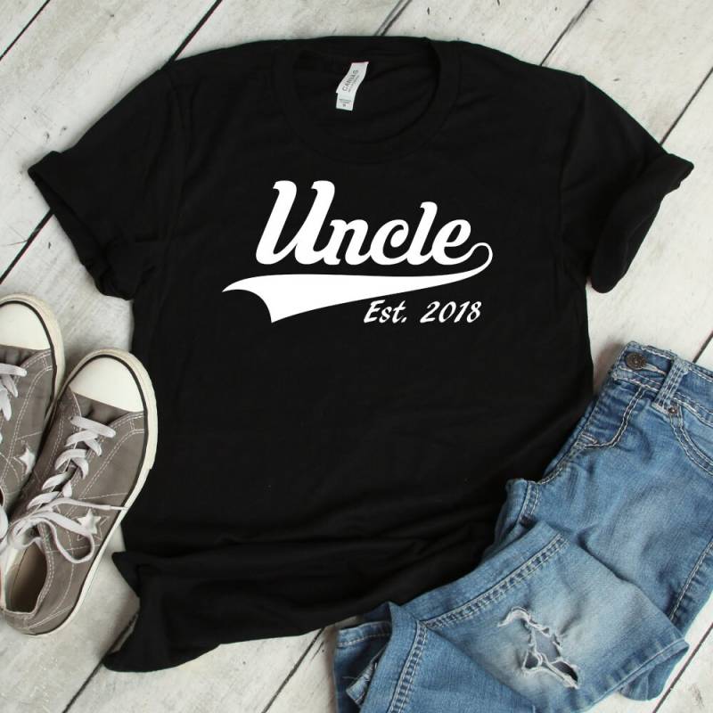 Onkel Est 2018 Shirt | Gegründet, ", " Geschenk Für Onkel, Onkel-T-Shirt, Lustige Shirt, Hemden von FreshDressedTees