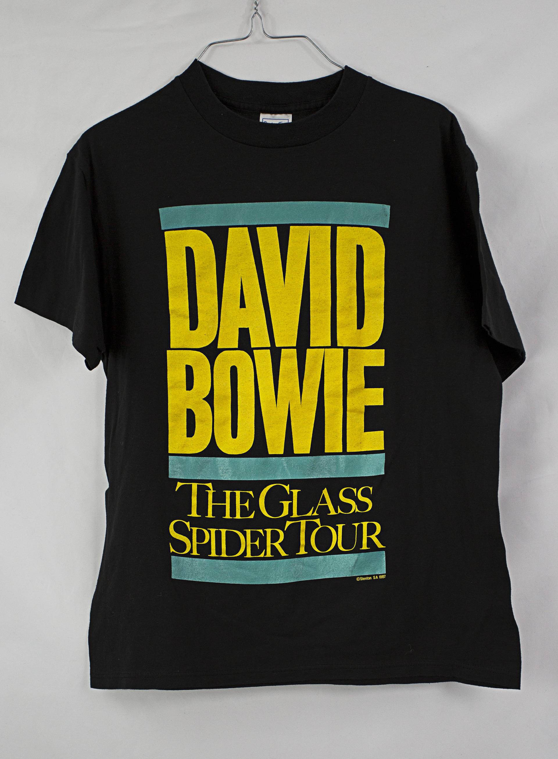 Vintage 1987 David Bowie Glass Spider Tour T-Shirt Größe L Vintage 1987 David Bowie Glass Spider Tour T-Shirt Größe L von FreshFitsMN