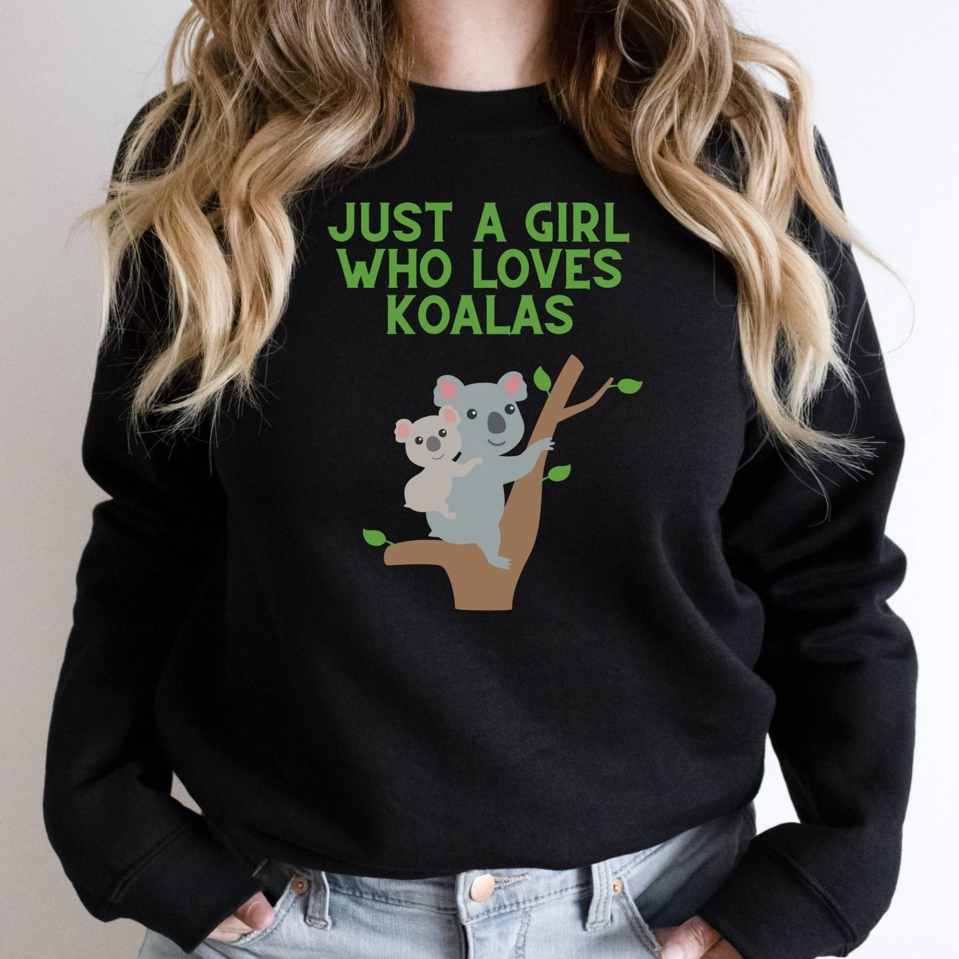 Koala Sweatshirt, Shirts, Nur Ein Mädchen, Das Koalas Liebt, Kunst, Geschenke, Liebhaber Geschenk, Shirt Für Frauen, Bär von FreshMerchDesigns