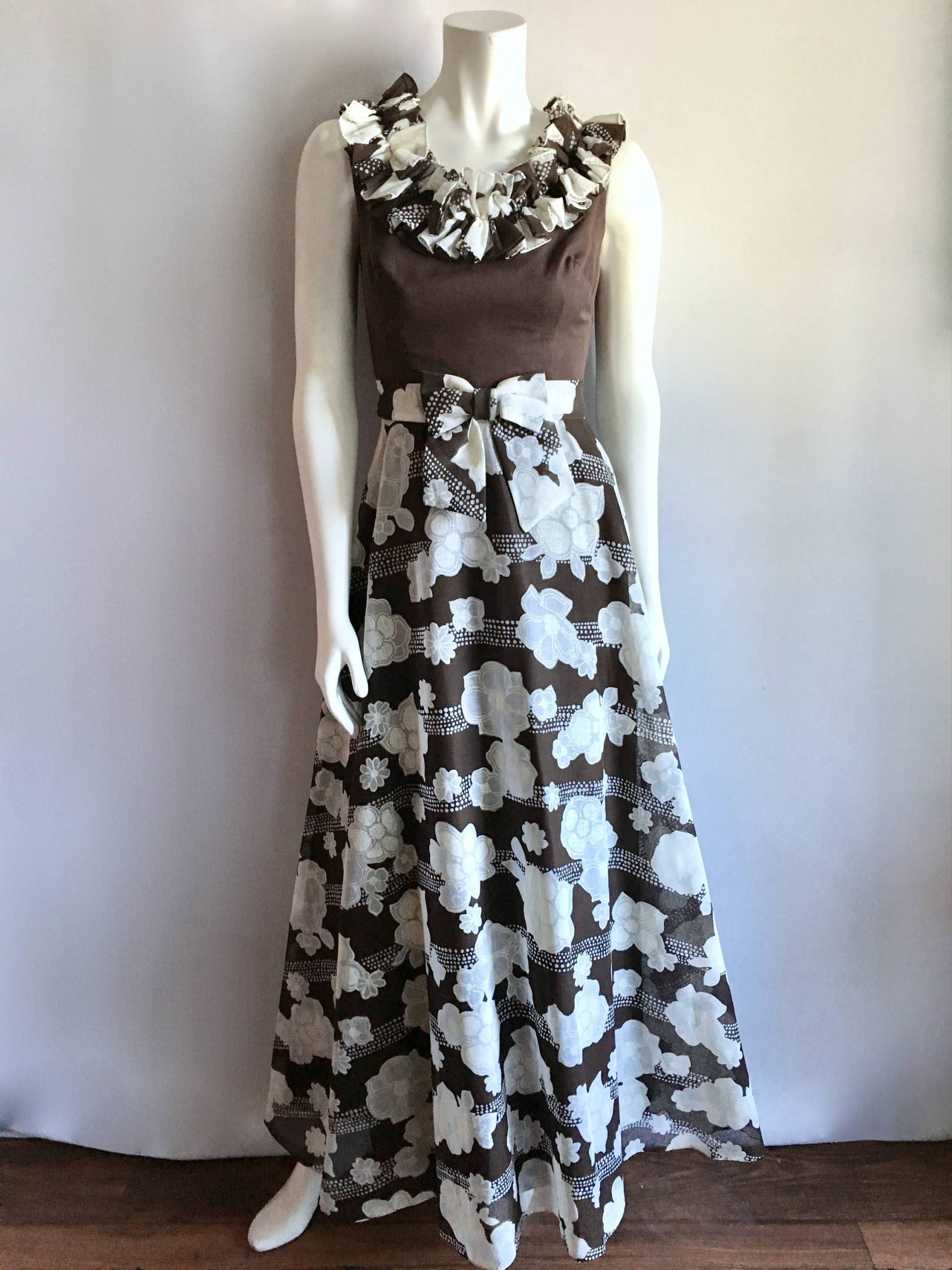 60Er Jahre Miss Eliette Floral Maxi Kleid | Größe 2 60Er Jahre Miss Eliette Floral Maxi Kleid | Größe 2 von Freshandswanky