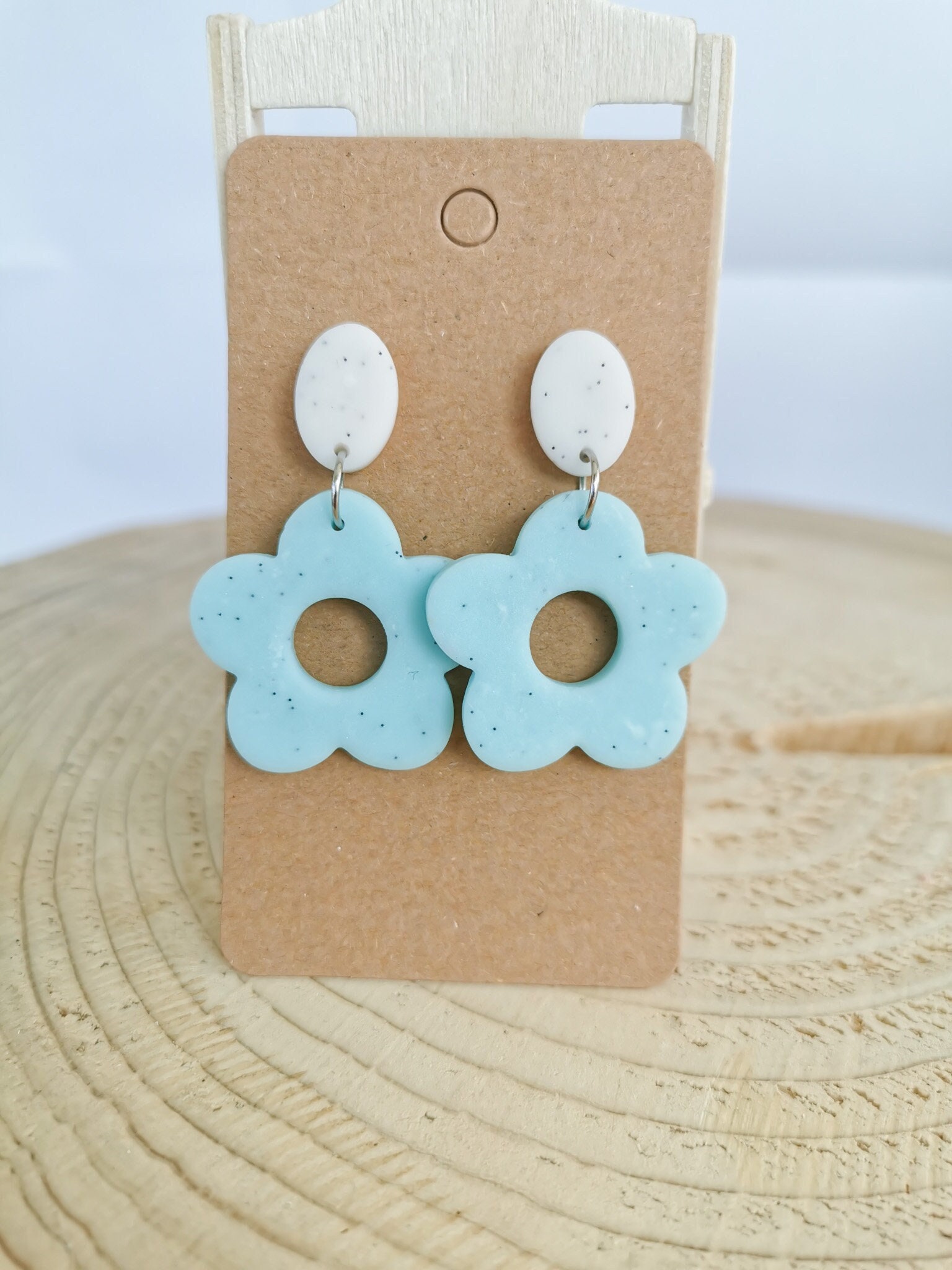 Süße Und Zarte Polymer Clay Blumen Ohrringe Von Freshlybakedclay, Frühling Ohrringe, Statement Handgemacht, Leicht, Pastell Blau Süße Und Zarte Polymer Clay Blumen Ohrringe Von Freshlybakedclay, Frühling Ohrringe, Statement Handgemacht, Leicht, Pastell Blau von FreshlybakedclayShop