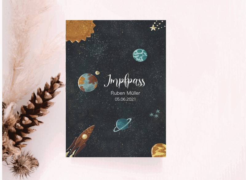 Impfpass-Hülle Weltall | Auf Hochwertigem Leinwandpapier 100% Baumwolle Mit Klarsichthülle Boho Personalisiert von FreudenPostDE