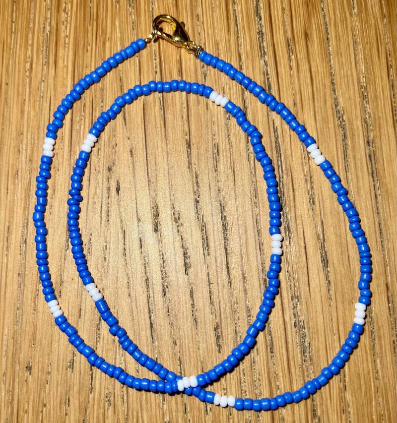 Perlenkette Modern Blau Mit Weiß Perlenkette Modern Blau Mit Weiß von FridayFreckles