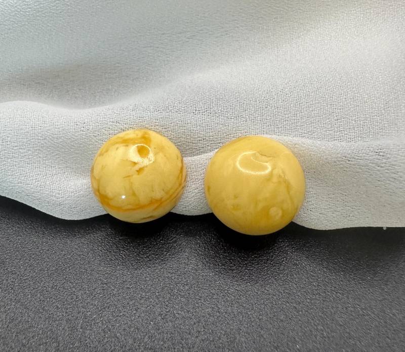 Gelbe Bakelit Ohrclips Bezaubernd Schöne Vintage 1960S Clip Ohrringe in Knopf Design, Doublé Vergoldet Am Signiert, Designer Amerik von FriendsOfParis