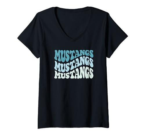 Damen Friendswood Mustangs gewellter Mustang T-Shirt mit V-Ausschnitt Damen Friendswood Mustangs gewellter Mustang T-Shirt mit V-Ausschnitt von Friendswood Mustangs