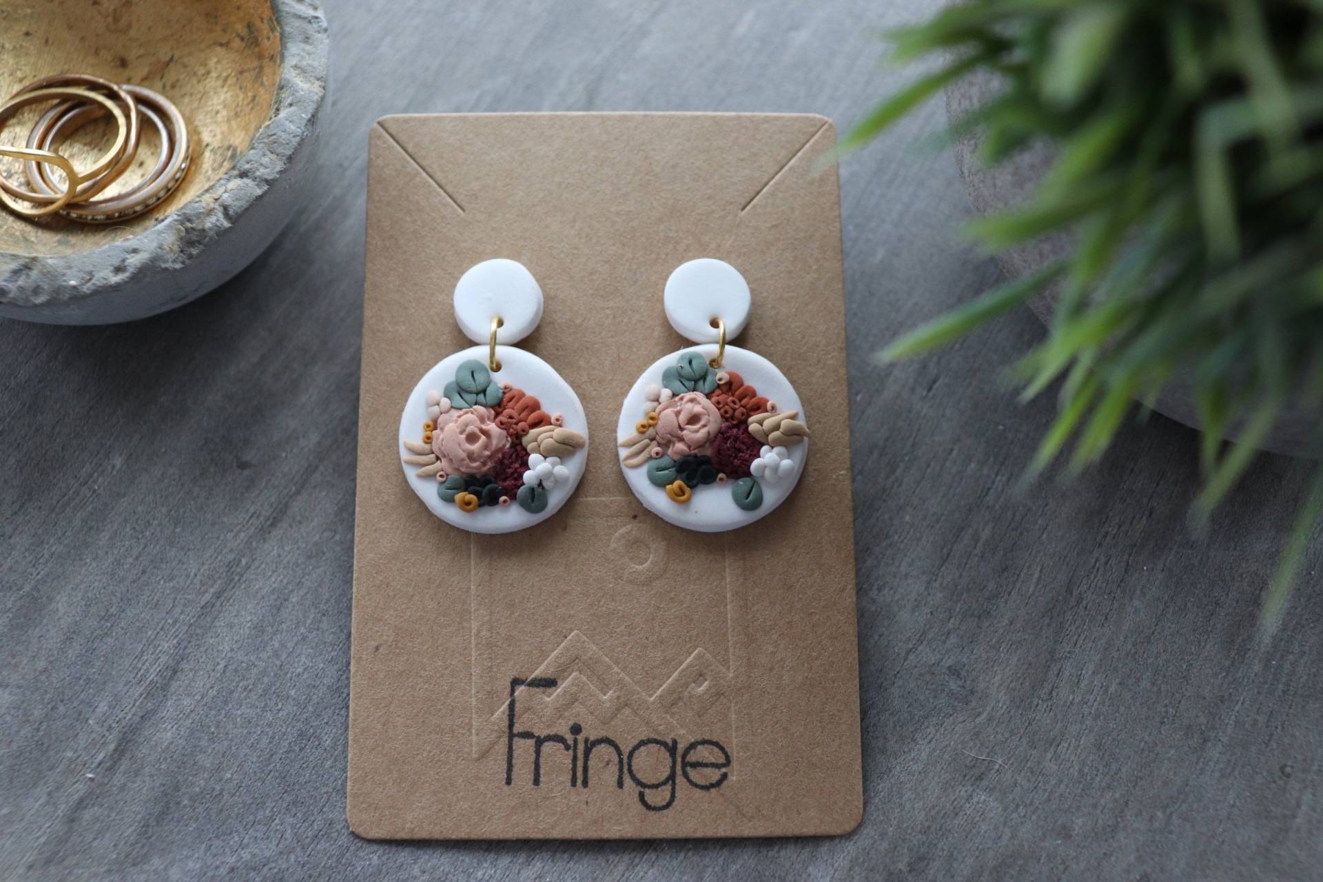 Handgemachte Ton Ohrringe| Florale Polymer Clay Blumen Hypoallergen| Ohrringe von Fringeclay