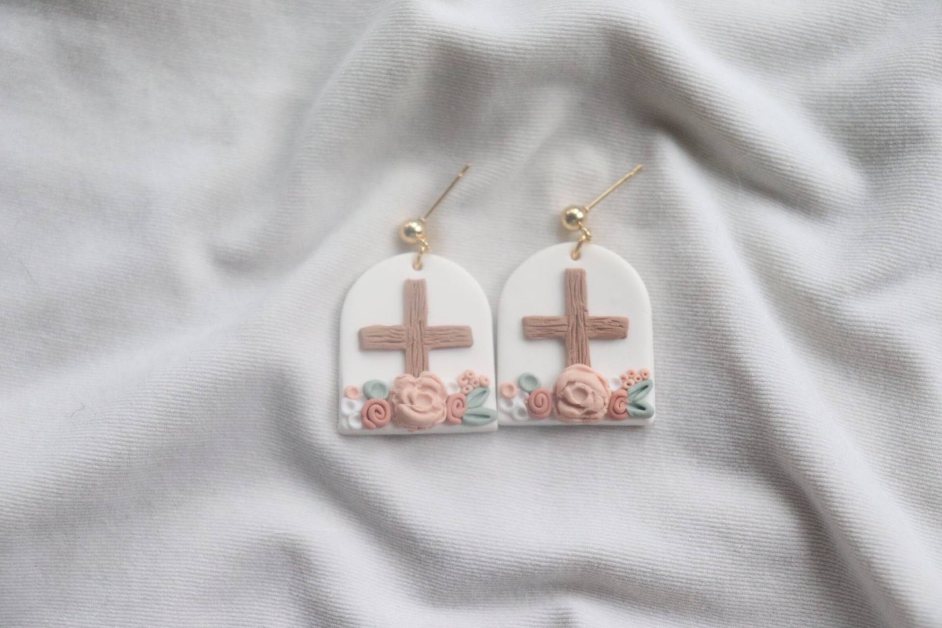 Osterohrringe| Ostern Ton Ohrringe| Osterschmuck| Ostergeschenke| Kreuz Ohrringe von Fringeclay
