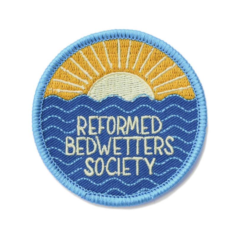 "Reformed Bedwetters Society Aufnäher "Reformed Society"." von FrogandToadPress