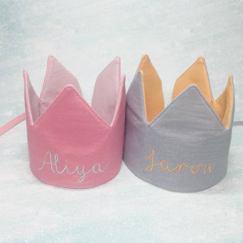 Geburtstagskrone Bestickt Mit Namen Musselin Uni Personalisierbar Jungen Und Mädchen Geschenk Zum Geburtstag Weihnachten Patengeschenk von FroilleinWinter