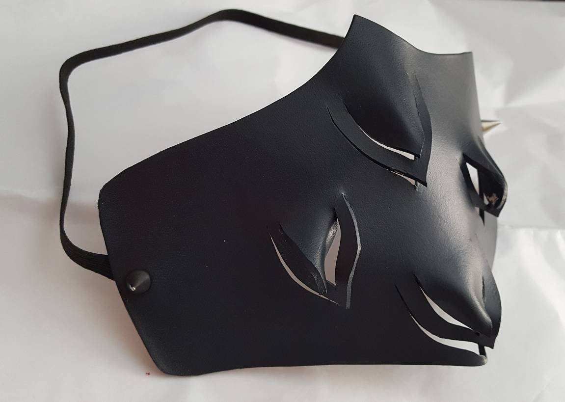 Echtes Leder Motorrad Maske Einzigartiges Design Echtes Leder Motorrad Maske Einzigartiges Design von FrolicandFolly