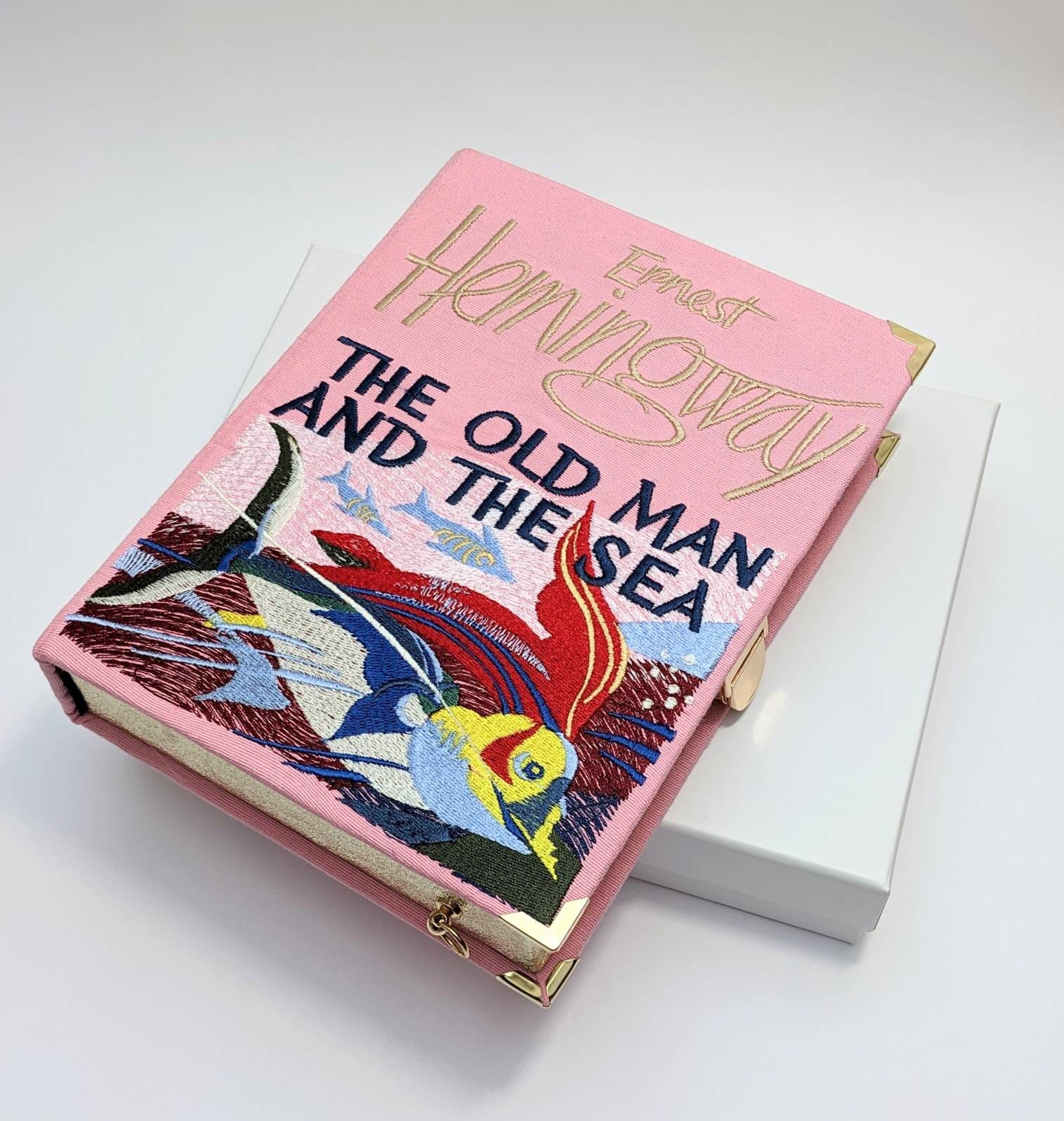 Personalisierte Gestickte Hochzeit Buch Tasche Clutch Aufbewahrungsbox Der Alte Mann Und Das Meer - Ernest Hemingway von Frolioli