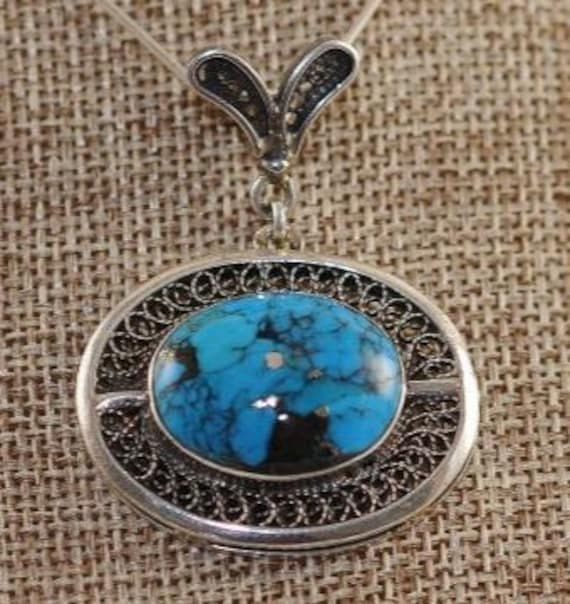 Zauberhafter Filigraner Ovaler Anhänger Mit Vielen Verschiedenen Steinen Eingefasst in .925 Sterling Silber. Einzigartige Handarbeit Unserer Alten Zauberhafter Filigraner Ovaler Anhänger Mit Vielen Verschiedenen Steinen Eingefasst in .925 Sterling Silber. Einzigartige Handarbeit Unserer Alten von FromEgyptwithLove11