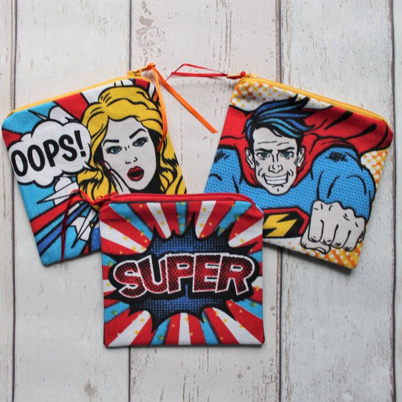 Assorted Comic Super Hero Print Stoff Geldbörse Reißverschluss Beutel Ohr Bud Fall von FromRagsToBags