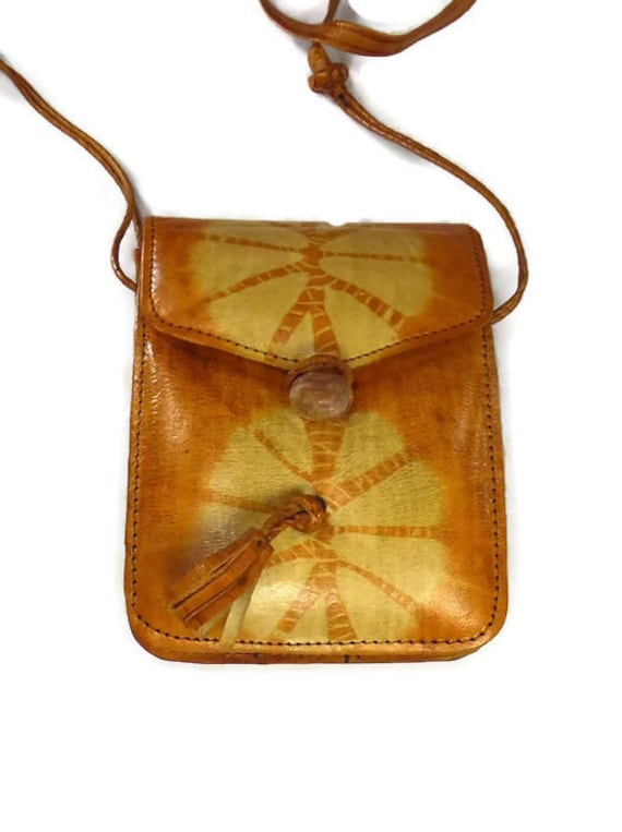 Weiche Ledertaschen, Tie Dye Leder Handtaschen Hält Große Handy, Handytasche, Hellbraun Weiche Ledertaschen, Tie Dye Leder Handtaschen Hält Große Handy, Handytasche, Hellbraun von FromTheCradleCrafts
