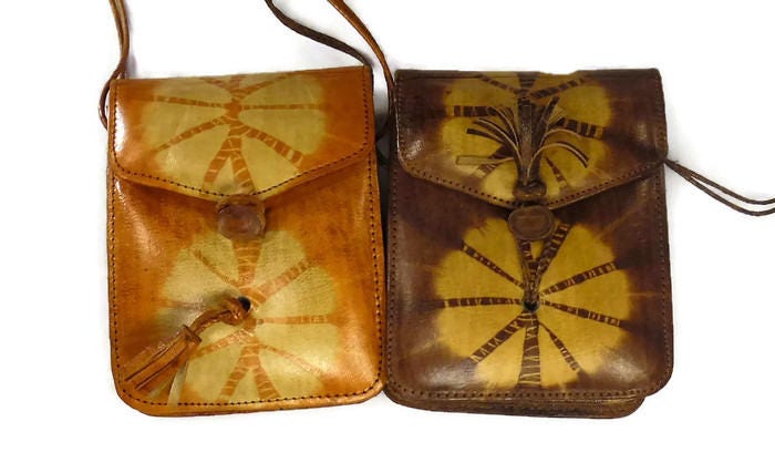 Zwei Weiche Ledertaschen | 2 Tie Dye Leder Handtaschen Hält Große Handy, Handy-Tasche, Hell & Dunkel Braun Zwei Weiche Ledertaschen | 2 Tie Dye Leder Handtaschen Hält Große Handy, Handy-Tasche, Hell & Dunkel Braun von FromTheCradleCrafts
