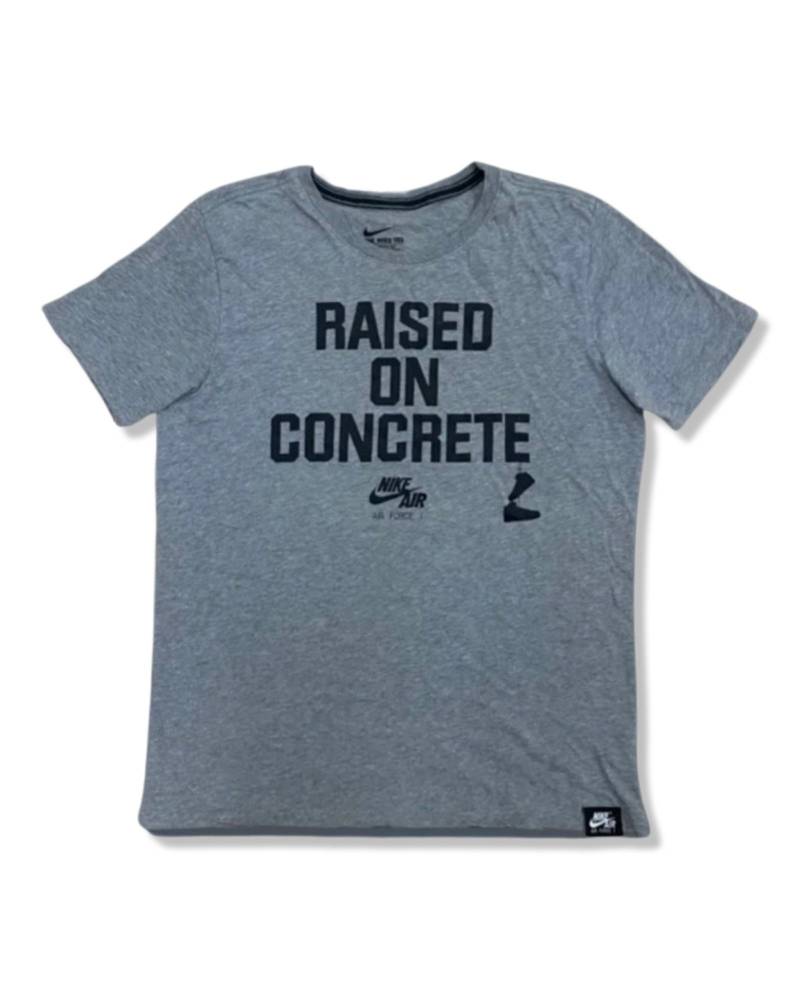 2K Nike T-Shirt Grey 2K Nike T-Shirt Grey von FromTheSoulVintage