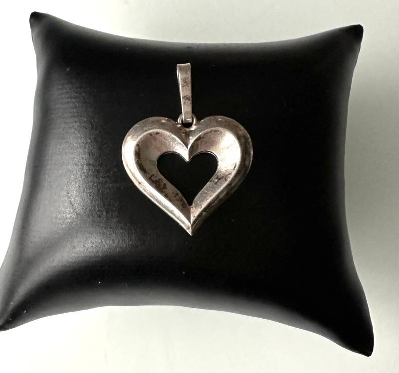 835 Silber Herz Anhänger Vintage Design von FromyesterdaySchatze