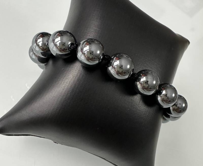 Armband Hämatit Kugeln Mit 835 Silber Verschluss Vergoldet 20cm von FromyesterdaySchatze