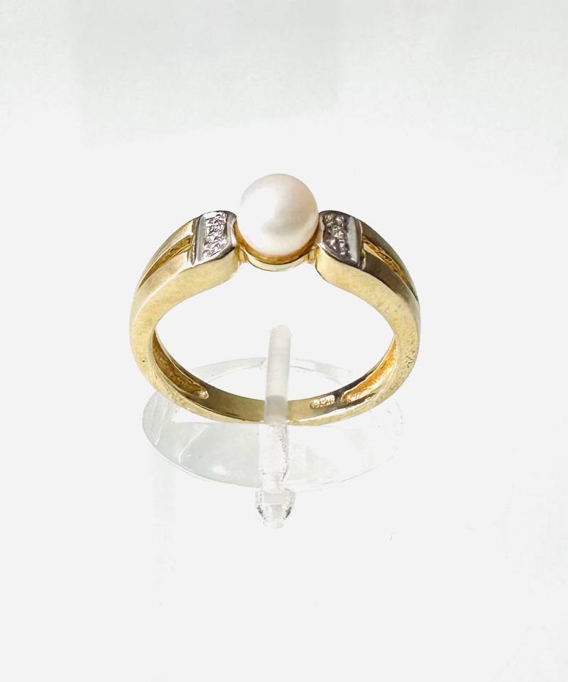 Hübscher Ring 925 Silber Vergoldet Mit Einer Perle Und Zwei Zirkonia von FromyesterdaySchatze