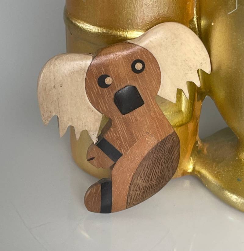 Seltene Holz Intarsien Brosche Panda Bär Vintage Seltene Holz Intarsien Brosche Panda Bär Vintage von FromyesterdaySchatze