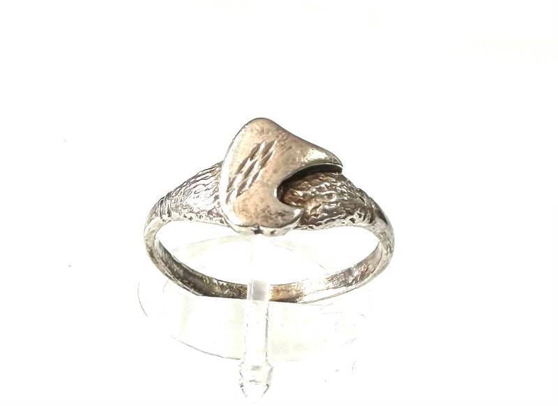 Vintage 925 Silber Ring - Ein Designerstück Voller Eleganz von FromyesterdaySchatze