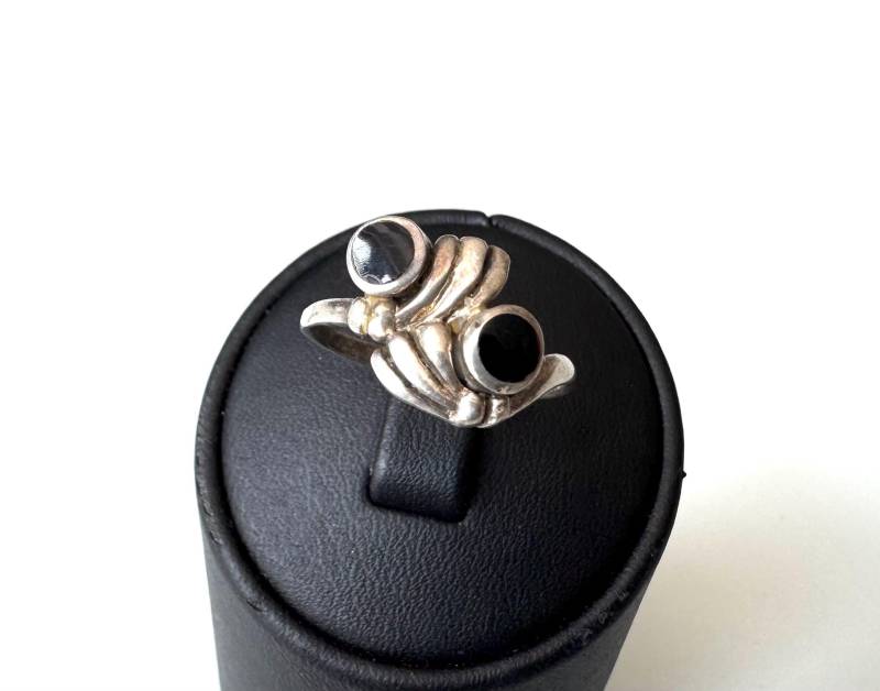 Vintage 925 Silber Ring Mit Onyx Im Fantasievollen Design von FromyesterdaySchatze