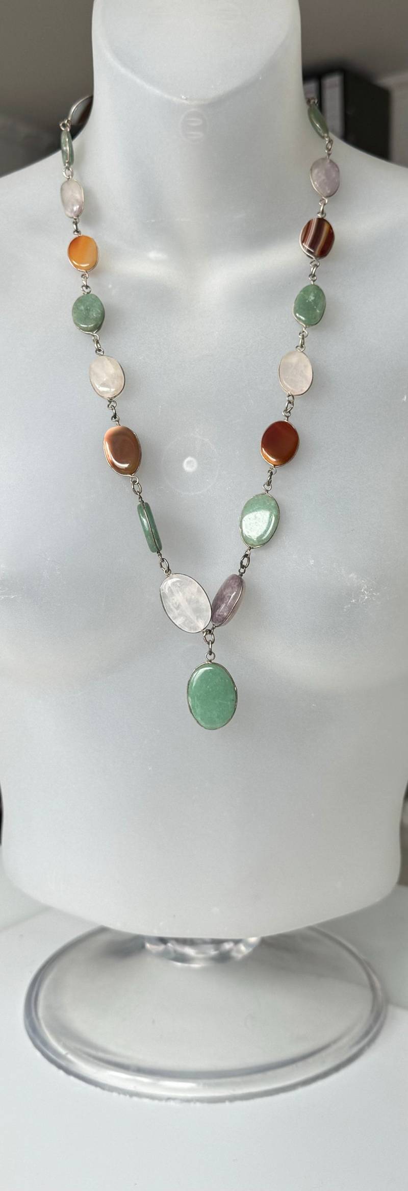 Vintage Designer Kette Modernist Mit Halbedelsteinen, Versilbert, 66cm von FromyesterdaySchatze