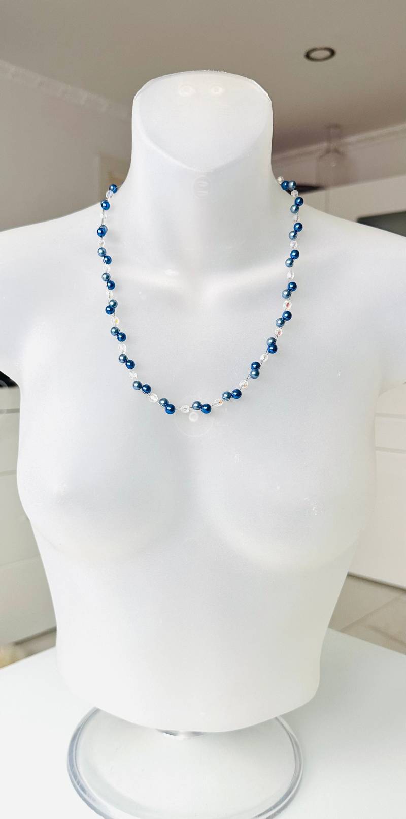 Vintage Modeschmuck Kette Mit Blauen Perlen von FromyesterdaySchatze