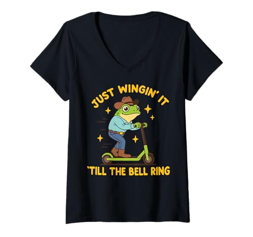 Damen Just Wingin' It Till The Bell Ring T-Shirt mit V-Ausschnitt Damen Just Wingin' It Till The Bell Ring T-Shirt mit V-Ausschnitt von Frosch meme Lustig Prokrastination