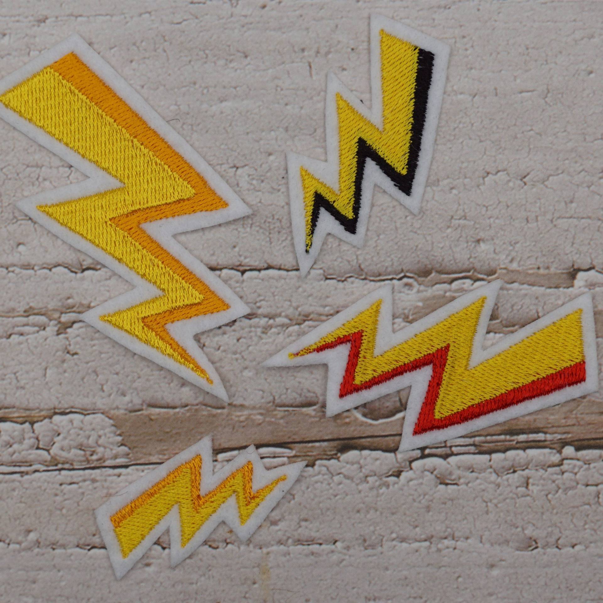 Blitze in 4 Größen/107 Garnfarben Applikation Aufnäher Schultüte Einschulung von Froschverliebt