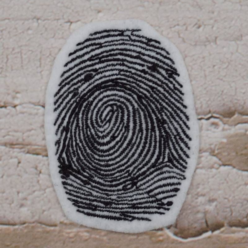 Fingerabdruck in Wunschfarbe | 58 Farben + 8 Neonfarben Zur Auswahl/Schwarzer Oder Weißer Filz Auswahl Aufnäher Applikation von Froschverliebt