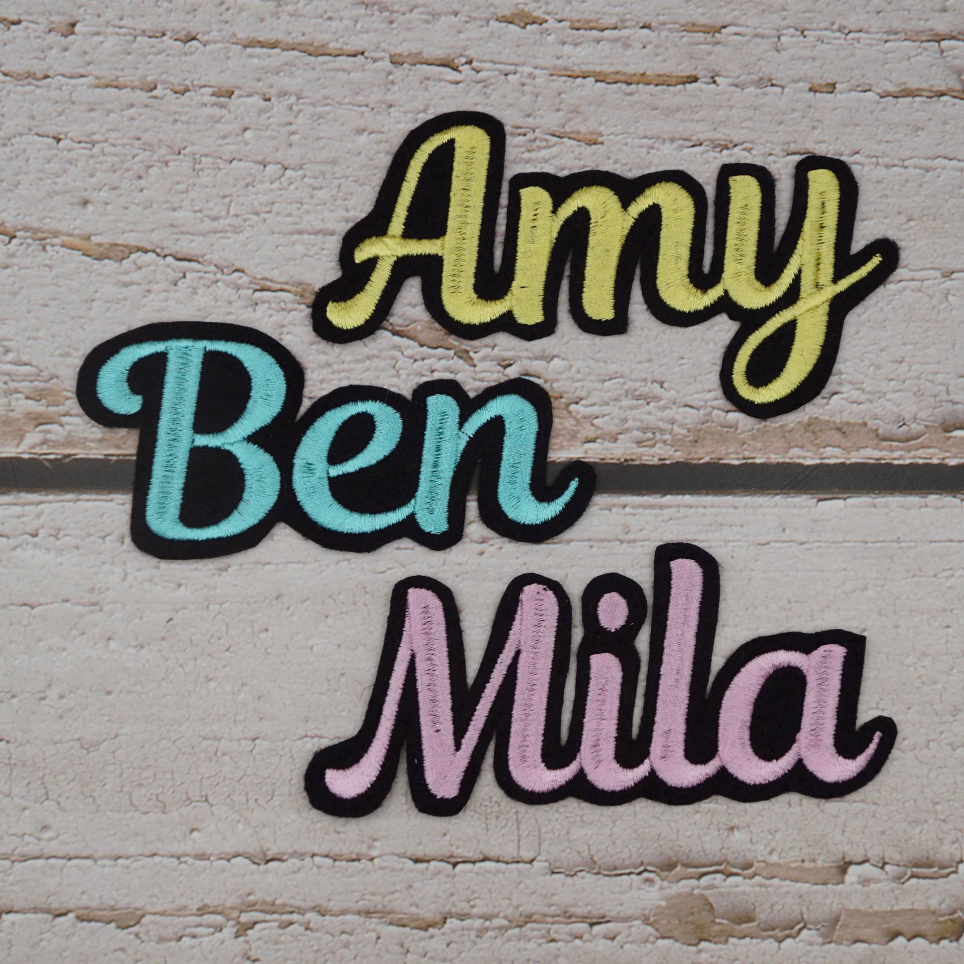 Name Gestickt - Sehr Groß | xl Schrift Nr. 1 Farbwahl Filz Schwarz Zum Aufbügeln Aufnäher Applikation Schultüte Einschulung von Froschverliebt