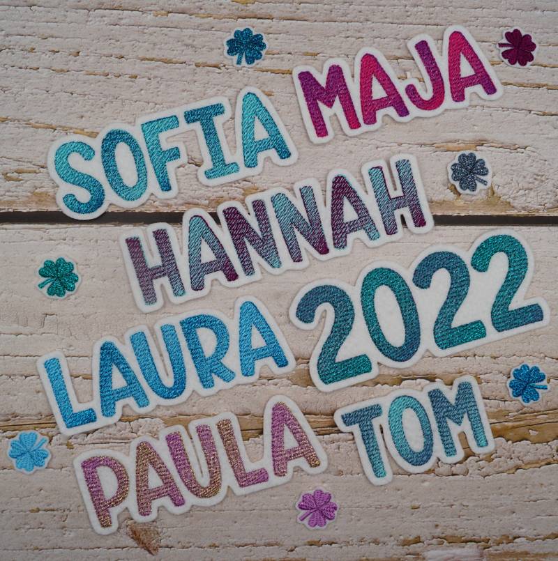 Name Gestickt - Sehr Groß | xl Schrift Nr.2 Großbuchstaben Farbverlauf Farbwahl Garn + Filz Zum Aufbügeln Aufnäher Applikation von Froschverliebt