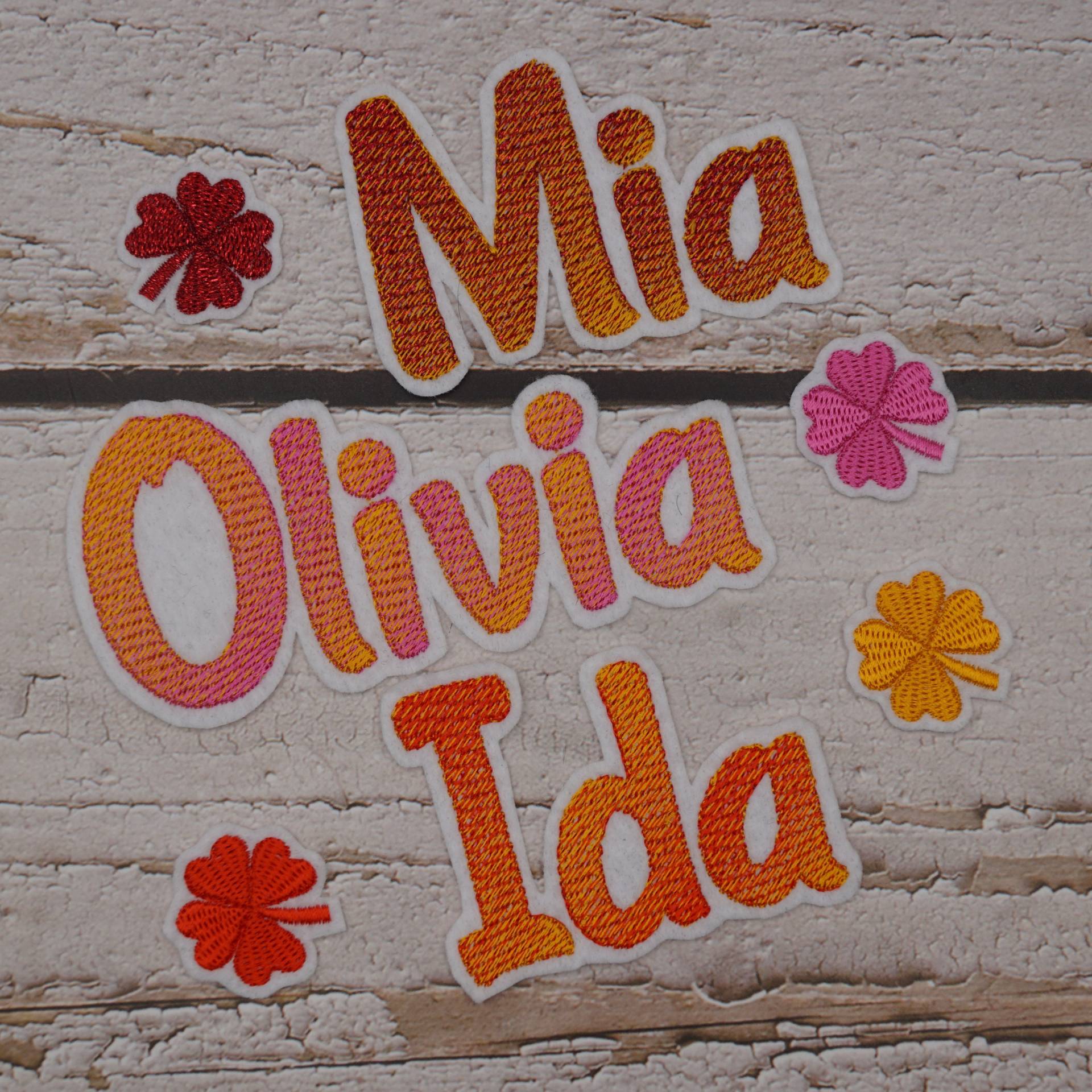 Namenszug Größe L/Schriftart Nr. 8 Name Zweifarbig | Farbverlauf in Wunschfarben Aufnäher Stickaufnäher Applikation von Froschverliebt