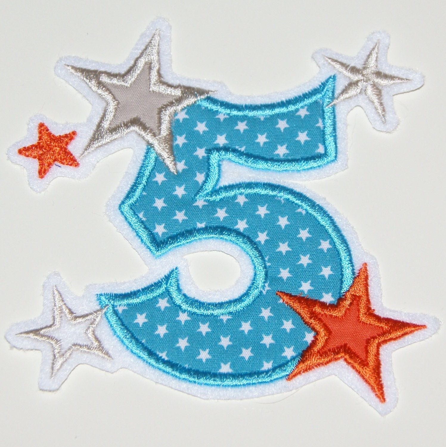 Stickaufnäher Geburtstagszahl 5 Mit Sternen | 10 Designs Wahlweise Name von Froschverliebt