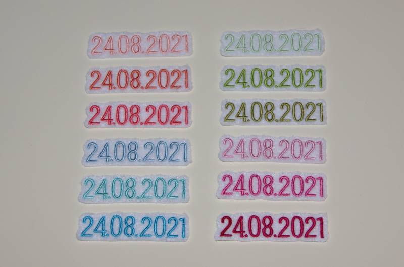 Wunschdatum Mini Aufnäher Applikation Stickaufnäher Datum Einschulung Schultüte von Froschverliebt