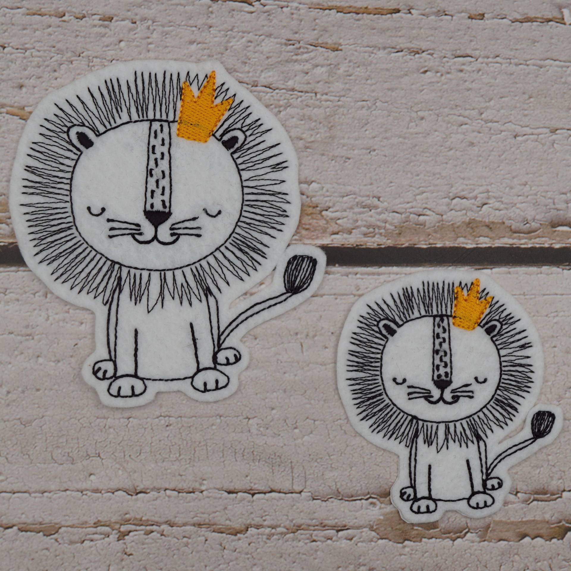 stickaufnäher Löwe Filigran Gestickt - 2 Größen Zur Wahl Aufnäher Applikation von Froschverliebt