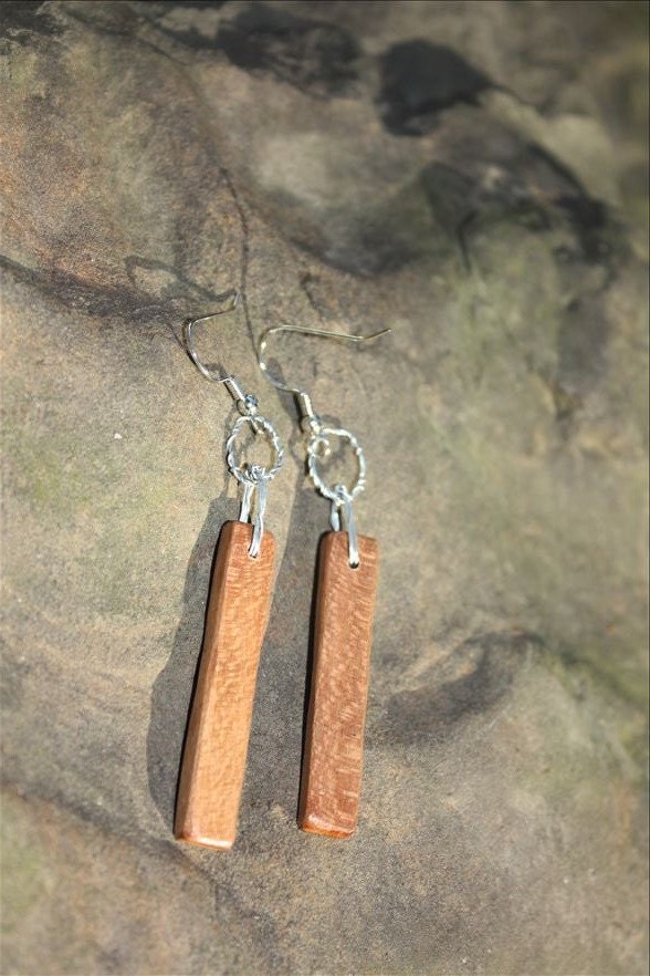 Ohrringe Aus Kirschbaum Holz von FrostandHoney