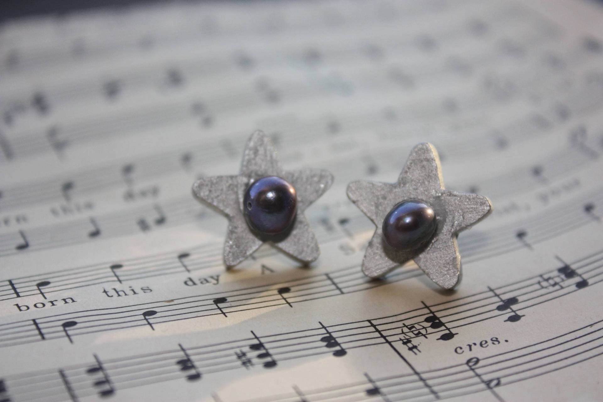 Silber Perle Stern Ohrringe von FrostandHoney
