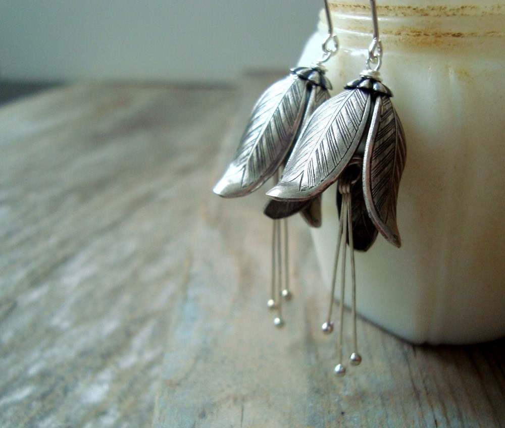 Enzian Blumen Ohrringe Aus Silber. Brautschmuck Schmuck Muttertag Urlaub Vintage Style Floral Fairycore von FuchsiaBloomStudio