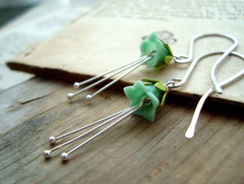 Mintgrüne Blumen Ohrringe, Sterling Silber, Feenkern Schmuck, Blüten Shabby Chic Blumenschmuck, Florale Ohrringe Mintgrüne Blumen Ohrringe, Sterling Silber, Feenkern Schmuck, Blüten Shabby Chic Blumenschmuck, Florale Ohrringe von FuchsiaBloomStudio