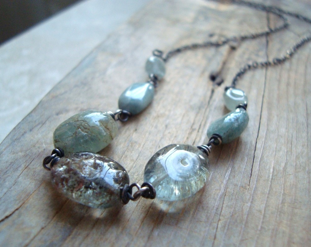 Moos Aquamarin Halskette. Edelstein Schmuck. Sterling Silber Oxidiert. März Geburtsstein. Aqua Blau Geschenke Unter 100 von FuchsiaBloomStudio