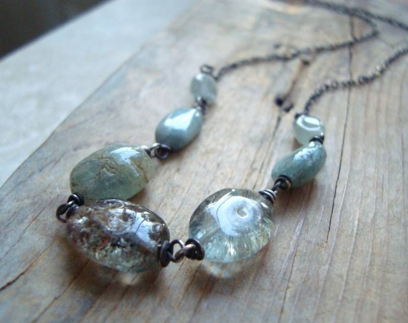 Moos Aquamarin Halskette. Edelstein Schmuck. Sterling Silber Oxidiert. März Geburtsstein. Aqua Blau Geschenke Unter 100 Moos Aquamarin Halskette. Edelstein Schmuck. Sterling Silber Oxidiert. März Geburtsstein. Aqua Blau Geschenke Unter 100 von FuchsiaBloomStudio