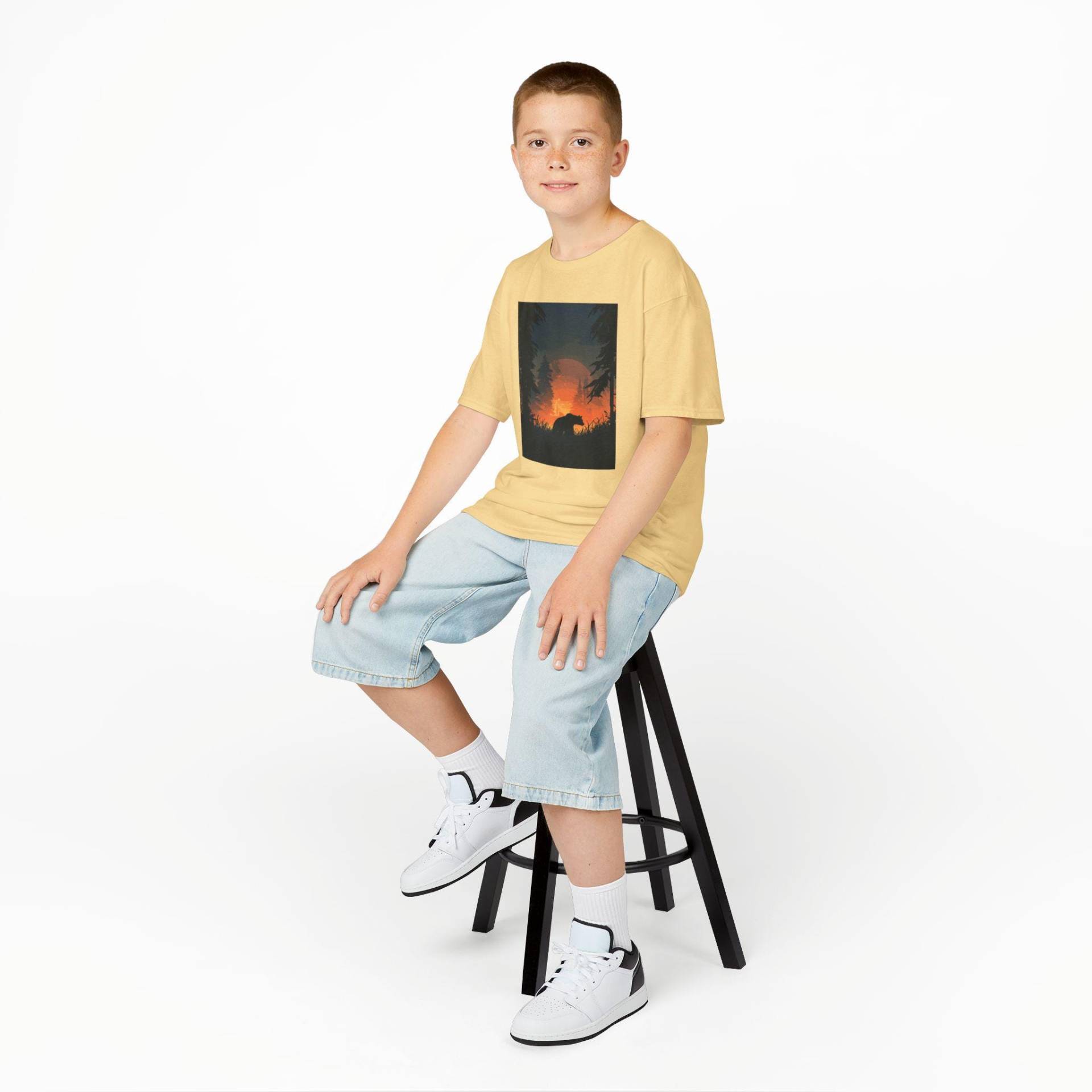 Kinder T-Shirt Bär Bei Sonnenuntergang - Geschenk Für Herbst Oder Wald-Fans Naturmotiv 5 Farben Größen Xs Bis Xl Kinder T-Shirt Bär Bei Sonnenuntergang - Geschenk Für Herbst Oder Wald-Fans Naturmotiv 5 Farben Größen Xs Bis Xl von FuchsoderApfel
